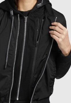 Khujo PerseeGiacca LeggeraSchwarz Donna Giacche E Blazer KH121G0DG-Q11 -Delem 06681e878f9a48568912ec27b9bc06e7