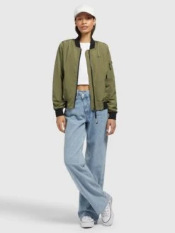 Khujo Stence2 - Giubbotto Bomber - Olivgrün -Delem 3535c678f0c64dc494fdfde50f213305