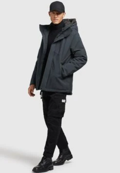 Khujo BorrowGiacca InvernaleDunkelblau Meliert Uomo Giacche KH122T0E4-K11 14 Khujo BorrowGiacca InvernaleDunkelblau Meliert Uomo Giacche KH122T0E4-K11 -Delem 8a900519f516428e8bfca2b98864e58b