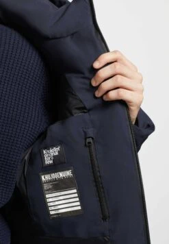 Khujo TurrelGiacca InvernaleDunkelblau Uomo Giacche KH122T0DW-K11 12 Khujo TurrelGiacca InvernaleDunkelblau Uomo Giacche KH122T0DW-K11 -Delem cb6b8ef2074349c3a715f71bbf3bf8ab