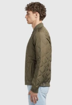 Khujo CarlsonGiacca Da Mezza StagioneOlivgrün Uomo Giacche KH122T0ES-N11 -Delem ccd2197e6b2341d58dbbe6252f8aa171