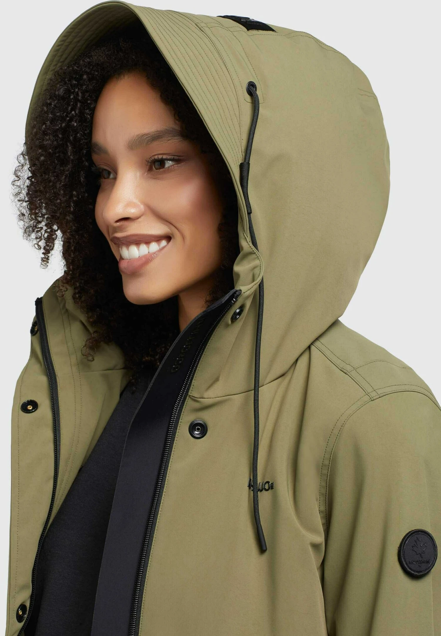 Khujo GammiGiacca Da Mezza StagioneOlivgrün Donna Giacche E Blazer KH121G0EB-N11 4 Khujo GammiGiacca Da Mezza StagioneOlivgrün Donna Giacche E Blazer KH121G0EB-N11 - immagine 4